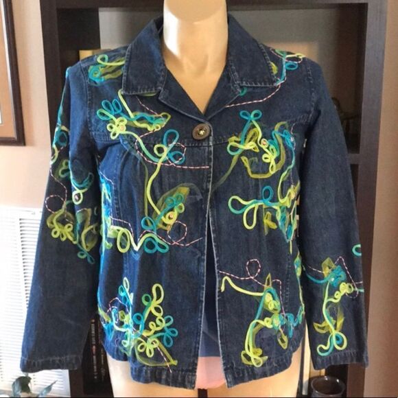 Appliquéd Denim Jacket LP Earrings & Necklace - Picture 3 of 5